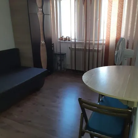 Garsoniera La Coman דירה *